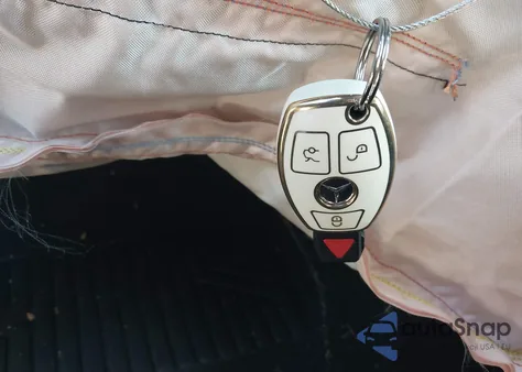 2015 Mercedes-Benz Ml 350 4Matic z USA, uszkodzony, nr VIN 4JGDA5HB1FA593593